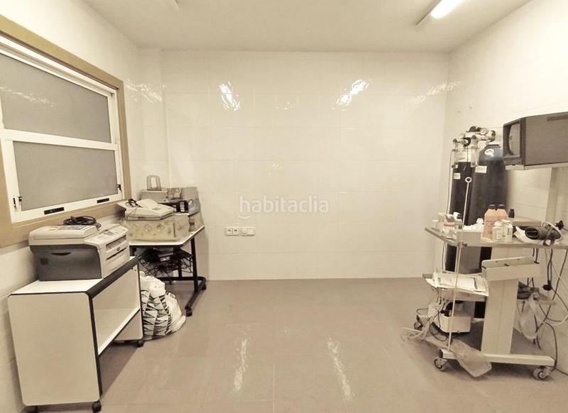 Foto 286f2a4f-4a2f-45f5-8fc8-a14ada251e05. Piso gran vivienda con amplitud en la rambla méndez nuñéz! en Alicante