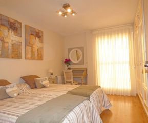 Lloguer Pis a Ensanche-Diputación. Amplia vivienda en alquiler junto a la avenida óscar esplá