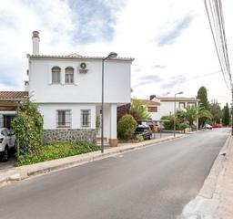 Chalet  Paseo paseo de los olivos. Chalet con potencial  vive y amplía en tu propio jardín!
