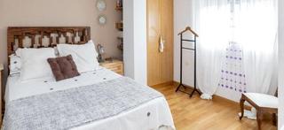 Xalet  Paseo paseo de los olivos. El lugar perfecto para tu familia chalet con jardín y urbanizaci