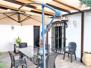 Xalet a Albolote. Invierte en grande 2 fincas en una de las zonas más selectas de