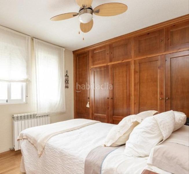 Foto 53130a50-a714-4453-bd2e-a12a1bc11639. Chalet magnifico chalet con potencial extra vive y amplía en tu propio jardín! en Albolote