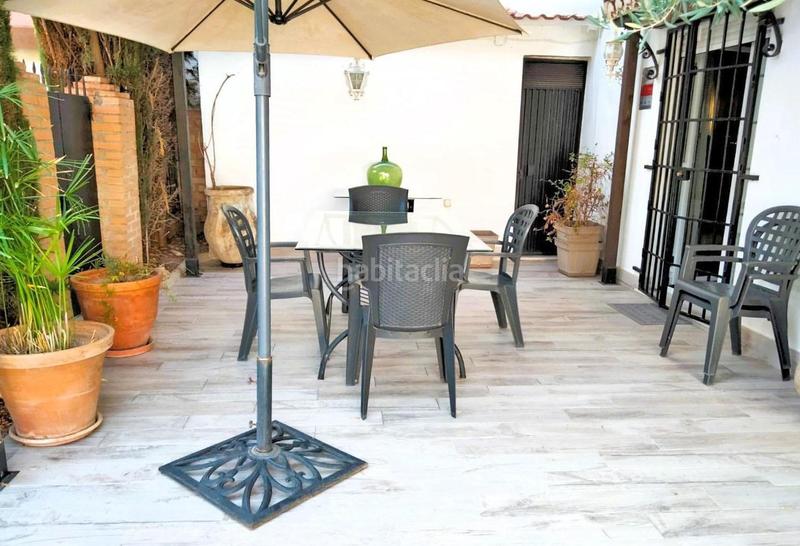 Foto 6f9a25cb-1a01-404a-9240-6f1c271360ee. Chalet magnifico chalet con potencial extra vive y amplía en tu propio jardín! en Albolote