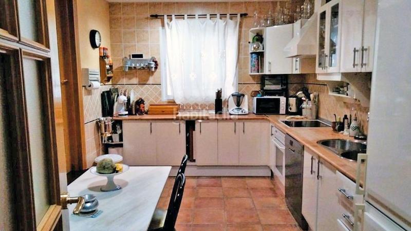 Foto c6b4472b-459c-4956-9d6f-c3d0e0546f5f. Chalet magnifico chalet con potencial extra vive y amplía en tu propio jardín! en Albolote