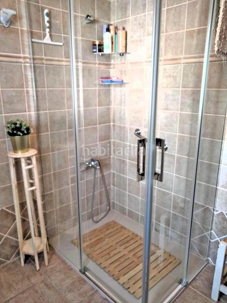 Foto ef73ff6a-28dd-4954-8ce7-afe0a740b7b1. Chalet magnifico chalet con potencial extra vive y amplía en tu propio jardín! en Albolote