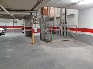 Parking voiture  Musi.oscar tordera iñesta. Garaje en la plaza hermanos pascual!