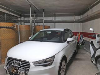 Aparcament cotxe  Musi.oscar tordera iñesta. Garaje para coche pequeño plaza hermanos pascual!