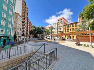 Car parking  Musi.oscar tordera iñesta. Plaza de garaje en hermanos pascual ideal para coche pequeño