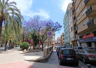 Parking coche  Musi.oscar tordera iñesta. Plaza de garaje en hermanos pascual ideal para coche pequeño