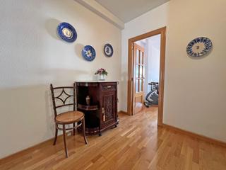 Etagenwohnung in Benalúa. Tu espacio premium en el centro piso con garaje y terraza