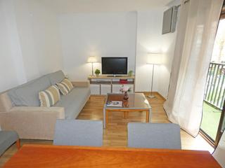 Appartamento in Ensanche-Diputación. Piso amueblado en pleno centro, junto a av. marvá