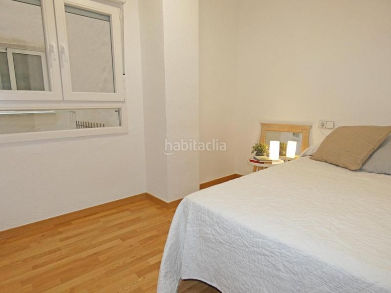 Foto ae7581f5-87ea-41ce-8140-0082244e0694. Piso  amueblado en pleno centro, junto a av. marvá en Alicante