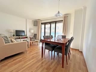 Appartement à Ensanche-Diputación. Tu nuevo hogar en benito pérez galdós con terraza!