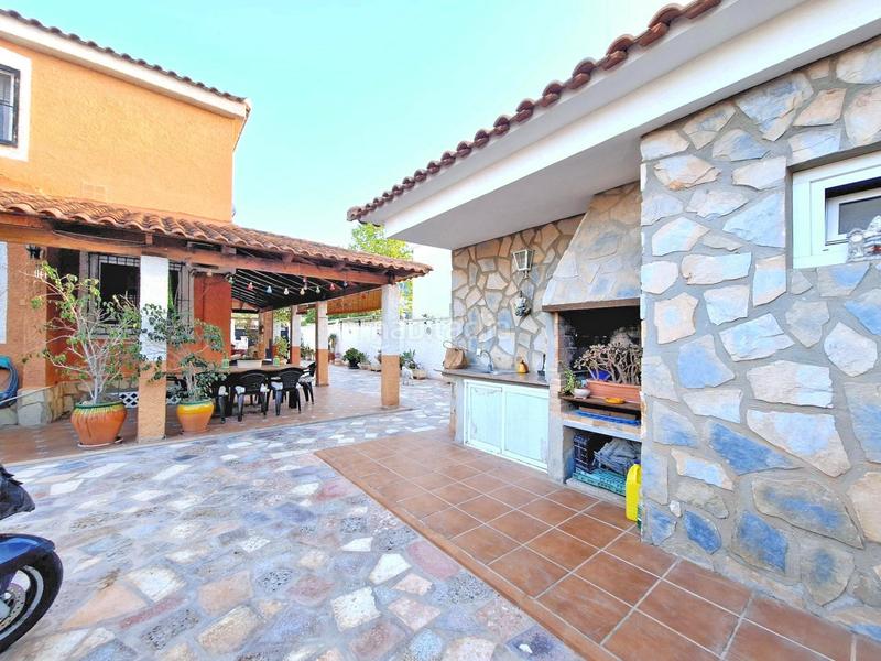 Foto a59078a7-1eb3-4d14-b166-144dedd00e30. Casa pareada exclusivo chalet pareado con piscina en la zona de haygon en Sant Vicent del Raspeig