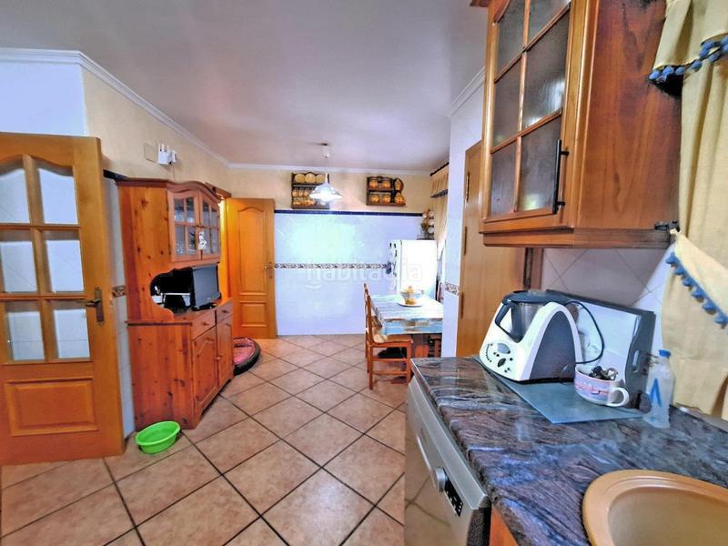 Foto a641c32a-dc59-4b1a-8354-9e93c62bf2cc. Casa pareada exclusivo chalet pareado con piscina en la zona de haygon en Sant Vicent del Raspeig