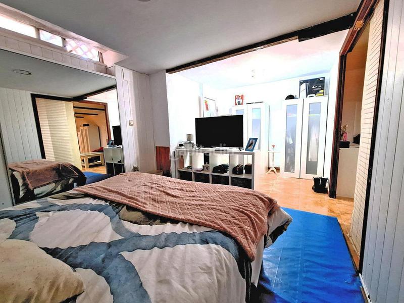 Foto baf1a86d-0018-409f-85bf-7d7f577dc108. Casa pareada exclusivo chalet pareado con piscina en la zona de haygon en Sant Vicent del Raspeig