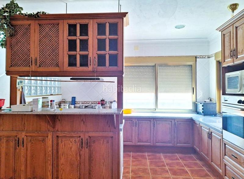 Foto f4e8fd2e-dbcc-4836-9644-dee7784c0e38. Chalet  exclusivo con amplia parcela urbana de 2.500 m en la serreta! en Alicante