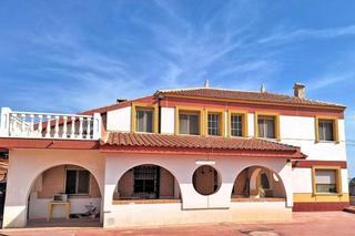 Chalet  Calle homero. Parcela urbana de 2.500m con chalet listo para vivir