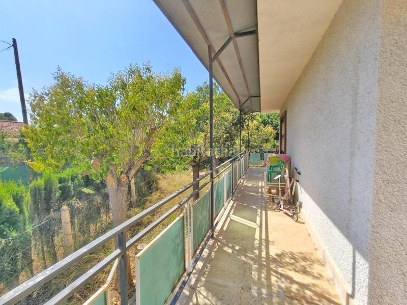 Foto 691259c2-599b-48d9-8a4f-a8873ceeda3e. Chalet  con encanto y comodidad tu oasis privado ! en Villena