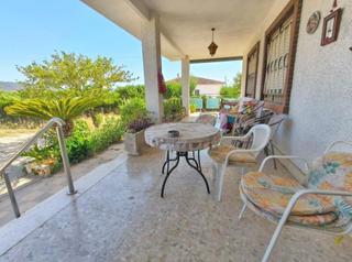 Chalet à Las Tiesas. Tu nuevo refugio en villena te está esperando!