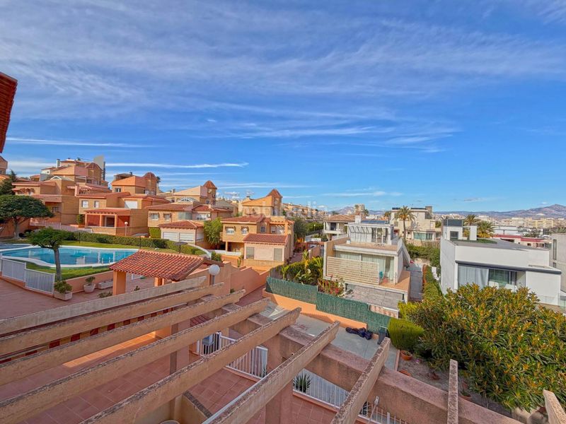 Foto 2136a0fd-ca67-4996-a155-f7a72aeead55. Xalet amb calefacció aparcament piscina a Cabo de las Huertas Alicante