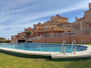 Xalet  Calle mujol. 480 m2, piscina y 3 plazas de garaje en cabo de las huertas!