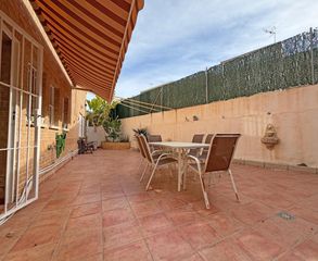 Xalet a Cabo de las Huertas. Chalet con piscina en cabo de las huertaslujo frente al mediterr