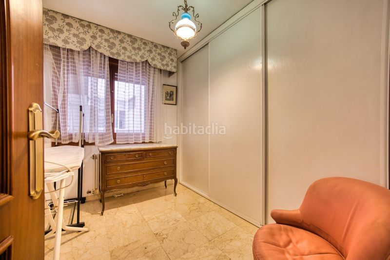 Foto 0b38ea88-f396-440c-9af6-45863cf4c77c. Pis amb calefacció aparcament a Ensanche-Diputación Alicante