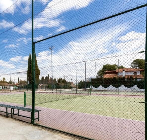 Foto a8a43866-9738-4bdf-9d43-c026ae0d1eb4. Xalet amb calefacció aparcament piscina a Albolote