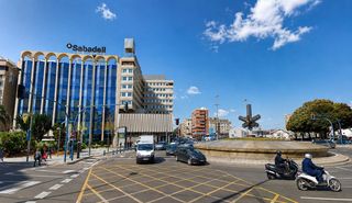 Lloguer Local Comercial  Churruca. El local ideal para hacer crecer tu consulta!