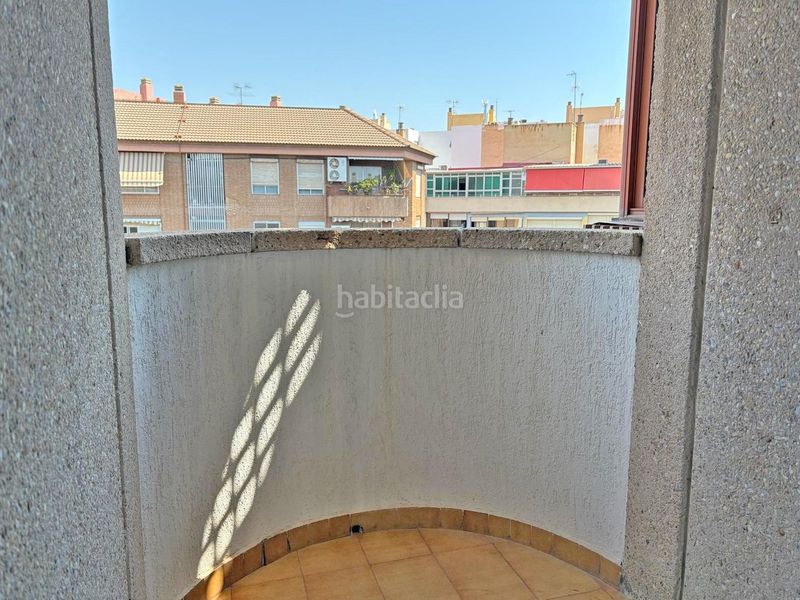 Foto f61a0e96-812b-4bb8-bedf-a1b7e079909b. Pis amb calefacció aparcament a Ensanche-Diputación Alicante