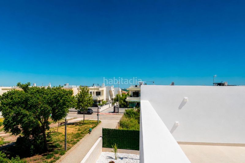 Foto 4967ccc8-17a4-4b13-a70e-b4d41d6b4733. Chalet última parcela disponible crea tu propio paraíso, jardín y piscina privada! en Montesinos (Los)