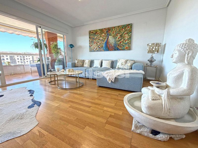 Foto 6faf19cc-e63e-44ad-94c7-9eea3864ae41. Pis amb piscina a Babel Alicante