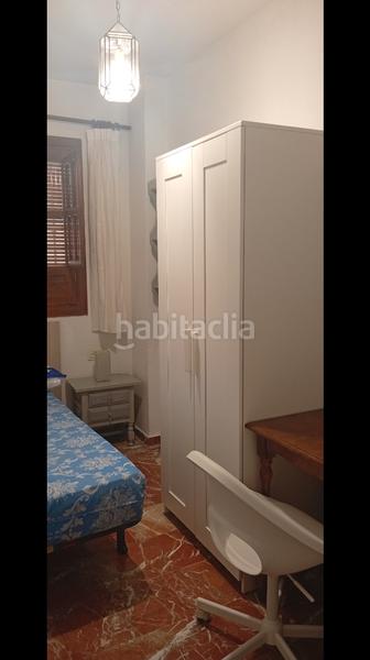 Foto c14d90fc-830e-4573-86ed-496b4023f87c. Alquiler piso garnata inmobiliaria centro 2 dormitorios en Granada