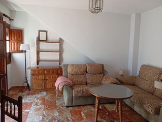 Affitto Piccolo appartamento in Centro - Sagrario. Centro entrada 1 junio año completo 600€