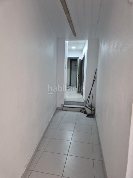 Foto e04b3b77-d584-4827-b98a-883970f088cf. Alquiler local comercial en Barrio del Ave Zaragoza
