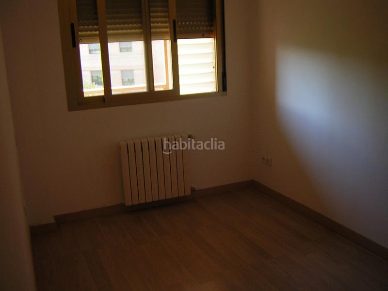 Foto 230394fc-7d26-4cc9-a651-acbddde3db52. Rent flat with heating in La Bozada - Parque Delicias Zaragoza