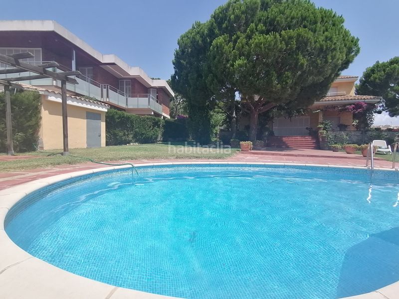 Foto 6b132489-5e78-46f3-acbd-3f02dd7c33c1. Xalet amb calefacció aparcament piscina a Bonavista Vendrell (El)
