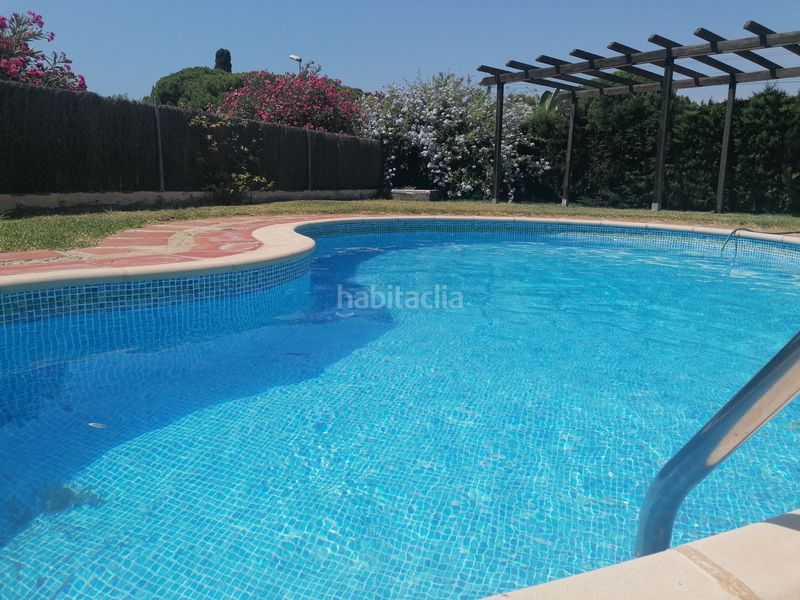 Foto 708fbdb5-390b-4089-8bce-5de0d381bd73. Xalet amb calefacció aparcament piscina a Bonavista Vendrell (El)