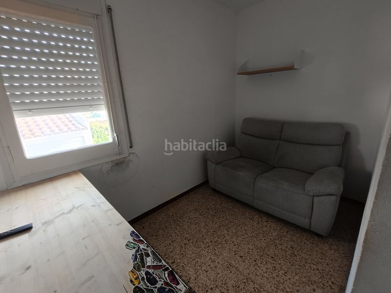 Foto 40fc2b39-bb84-4659-a002-ac0e72f2bcf4. Àtic amb xemeneia a Cunit residencial Cunit