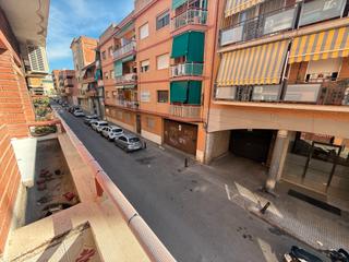 Pis  Carrer de bartolom esteban murillo. Gran piso en el centro de cornell