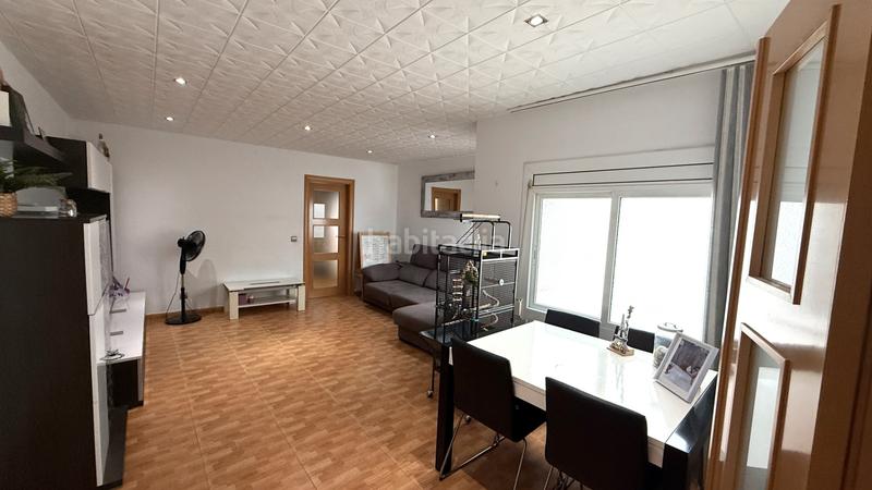 Foto f6ccb66f-a7c6-4e94-aa32-d8316743cbd5. Etagenwohnung in Marianao Sant Boi de Llobregat