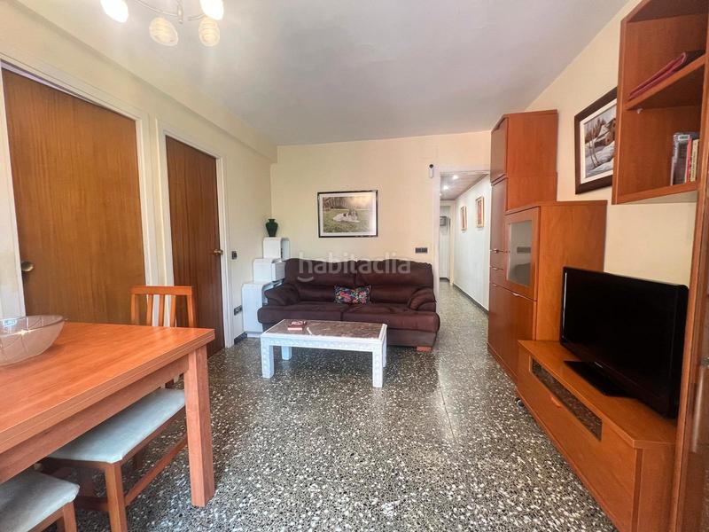 Foto 948d9b7f-2253-4db0-a835-de59f009cae6. Etagenwohnung mit parking in Sanfeliu Hospitalet de Llobregat (L´)