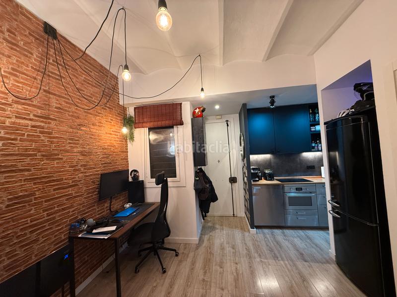 Foto ef9ecceb-e1e6-4f7c-a321-6c3e8867fecb. Etagenwohnung mit heizung in Sants-Badal Barcelona