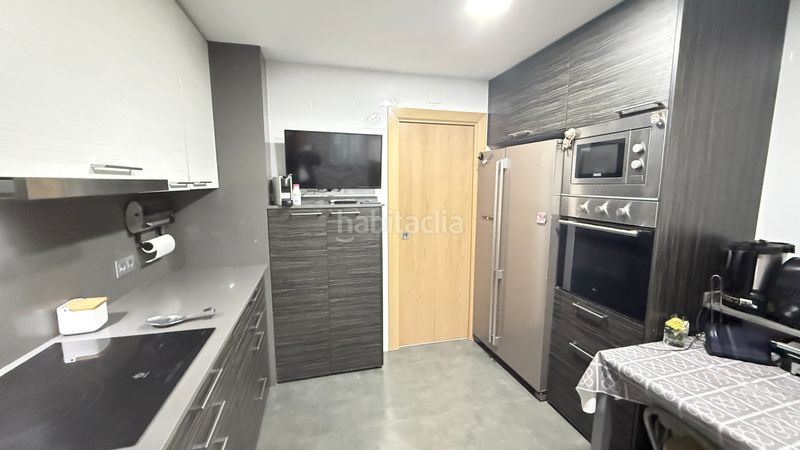 Foto c1182285-2247-48b4-8251-47044714b188. Dúplex en Almeda - El Corte Inglés Cornellà de Llobregat
