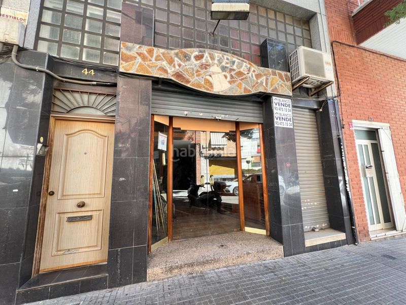 Foto 35223110-df51-4a7e-9f0c-0fe46d8a79c9. Local comercial a El Pedró Cornellà de Llobregat