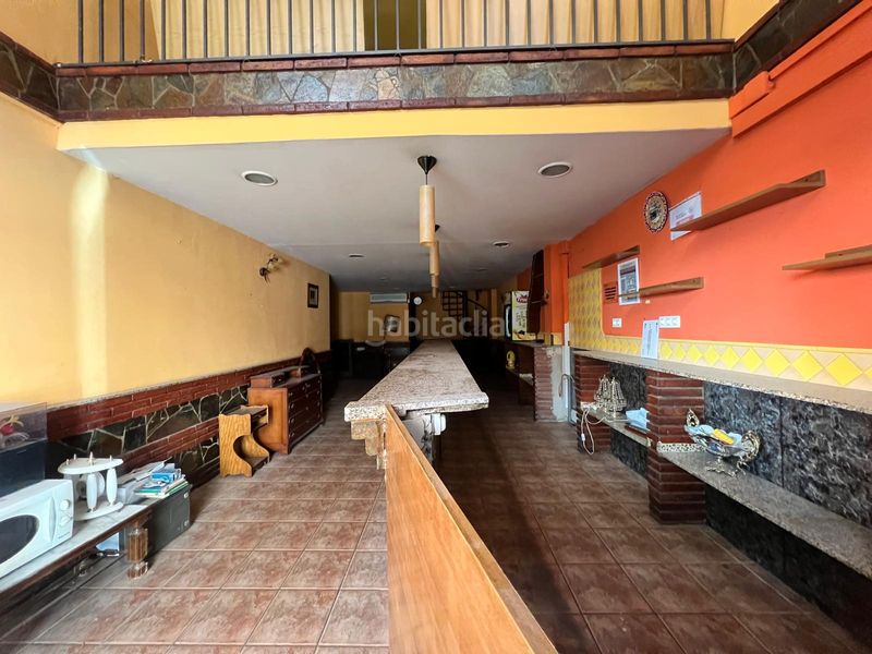 Foto d4761ffd-aca6-4bb1-987d-34fd082432d4. Local comercial a El Pedró Cornellà de Llobregat
