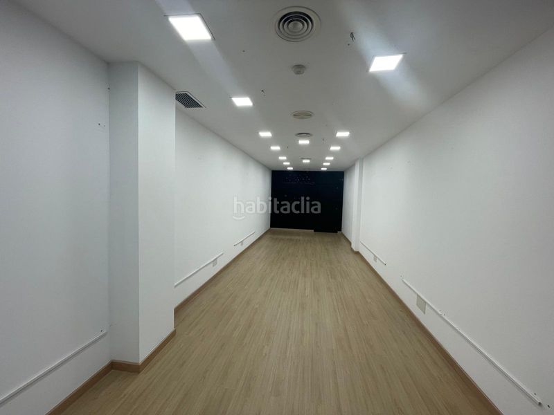 Foto 5b5f8652-2d04-4561-9c87-2a8d88ef3da1. Local comercial a Centre Cornellà de Llobregat