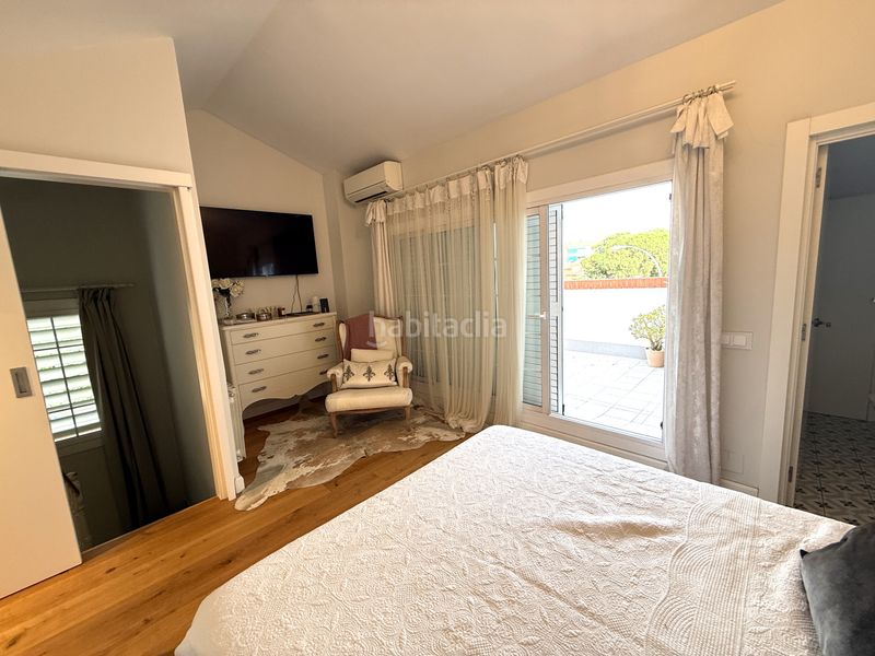 Foto 50384631-1586-4b00-a700-639918fe7e0f. Casa amb calefacció aparcament a Centre Sant Joan Despí