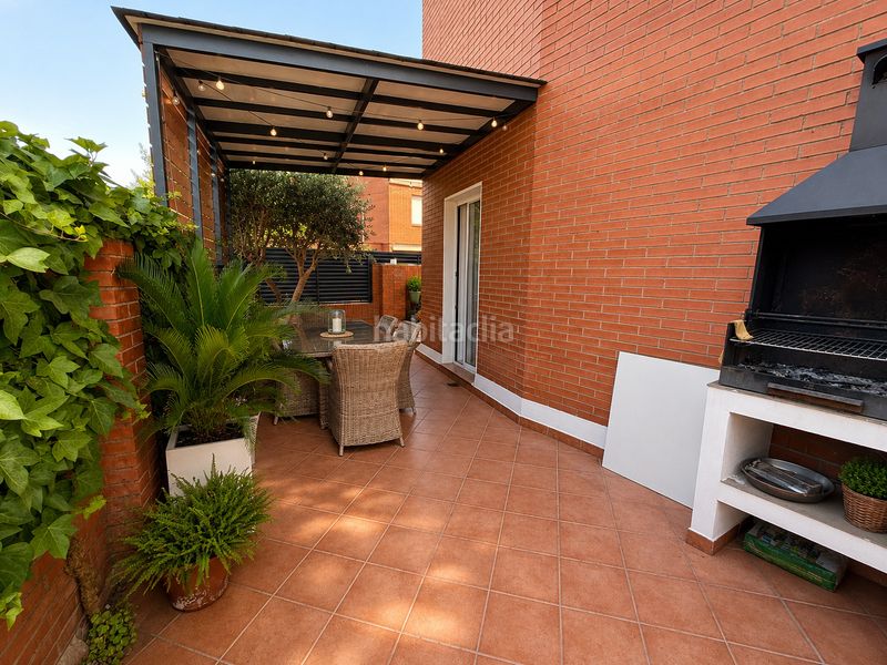 Foto 8900c7c5-9262-4408-add5-a5d2bdf83134. Casa amb calefacció aparcament a Centre Sant Joan Despí